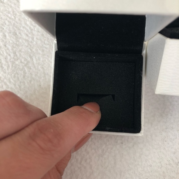 2 Pandora Boxes - Picture 2 of 5